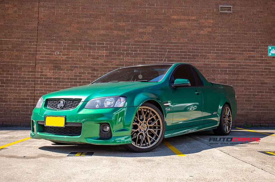 HOLDEN-COMMODORE-GAMMA-BRONZE